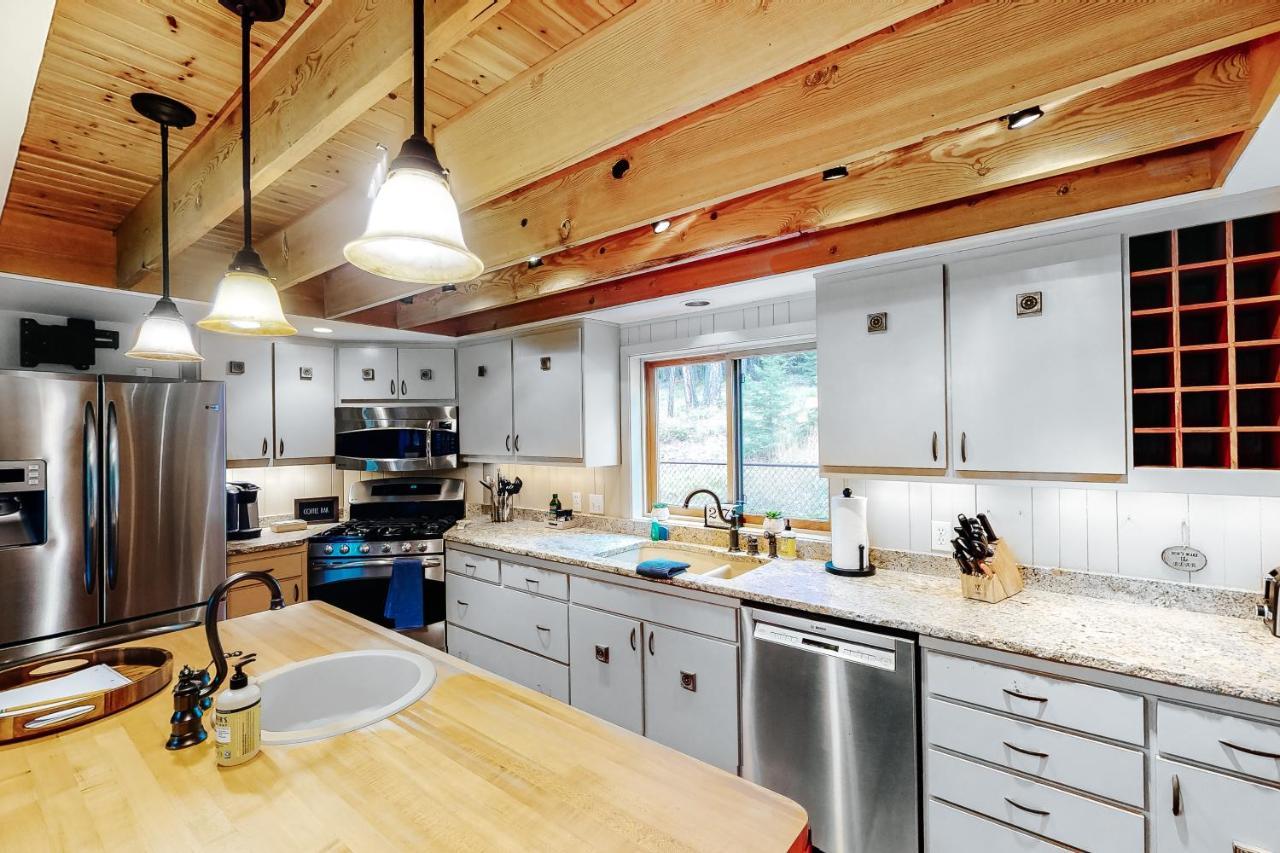 Northwoods Dream Retreat Villa Whitefish Exterior photo